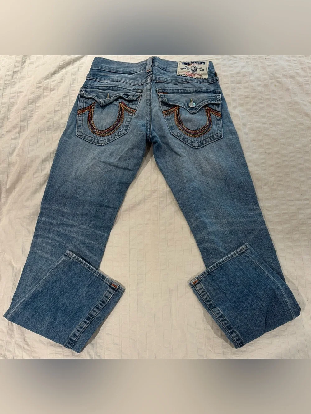 TRUE RELIGION JOEY RAINBOW STITCH Straight Leg Distressed Jeans Women’s SZ 28/31 - Picture 3 of 5